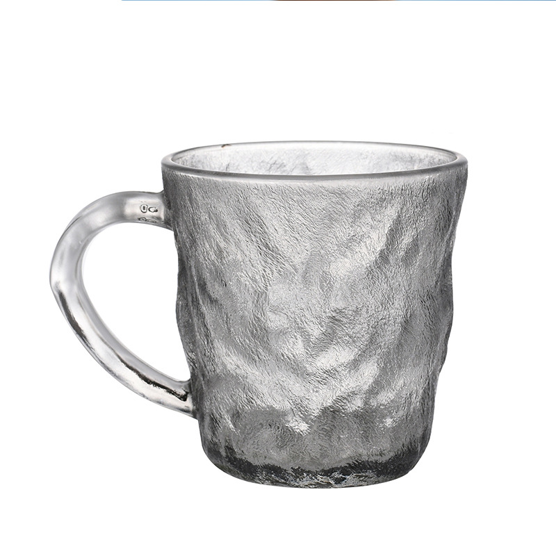Moderne Minimalistisk Glacier-stil glaskop med håndtag